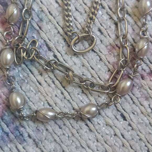 Elegant Necklace - Picture 8 of 8